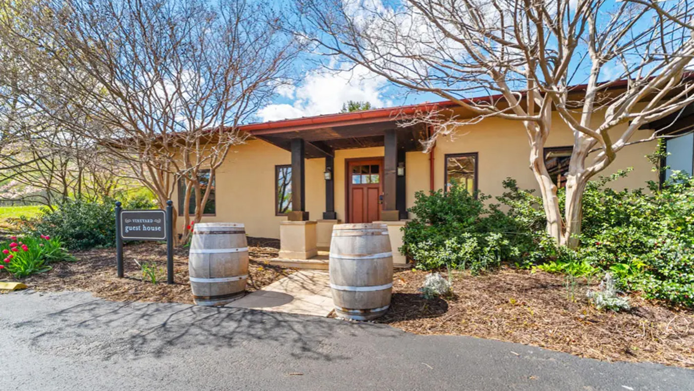 Afton Mountain Vineyard Guest House